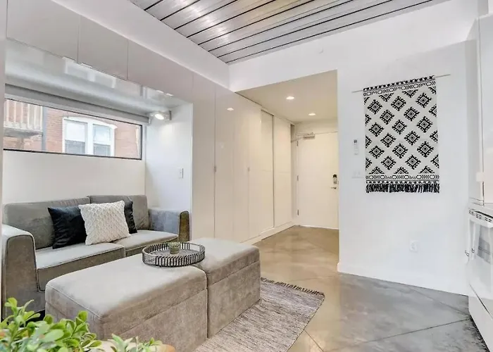 Kcm Mikros Smart Apartments 8
