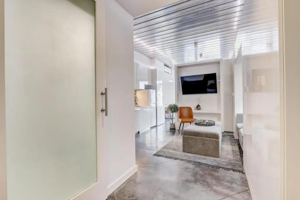 Apartment Kcm Mikros Smart 8 *